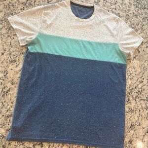 Men’s Hollister Blue, Green, & White Short-Sleeve Crew Neck T-Shirt Size Medium